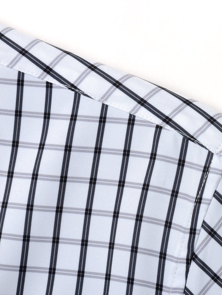 Plaid Button-Up Shirt with Long Sleeves