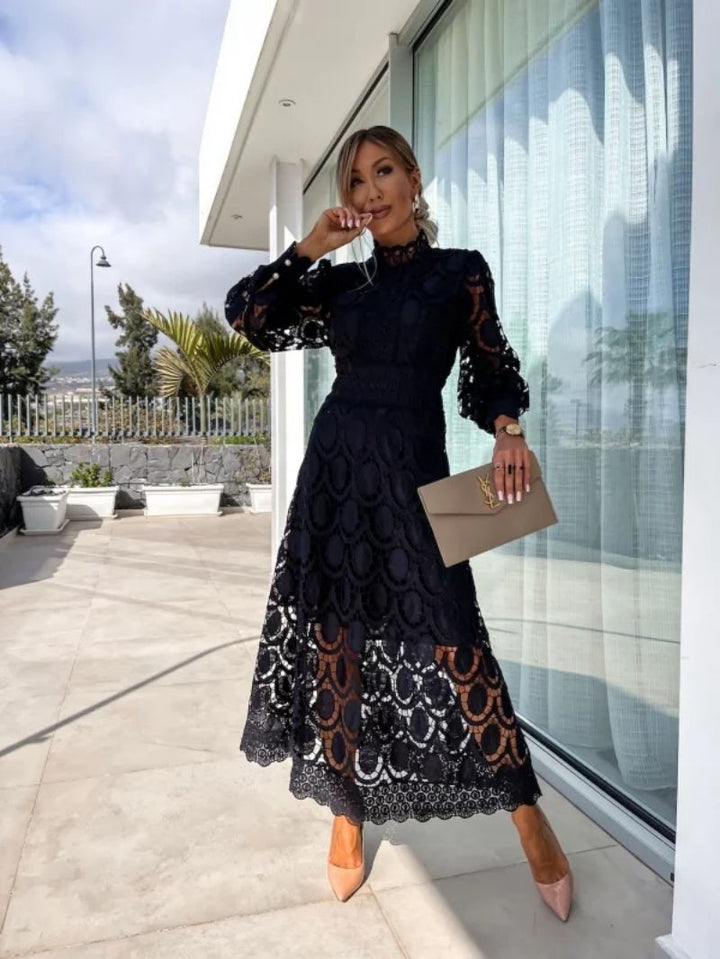 Juna | Maxi Dress in Elegant Lace