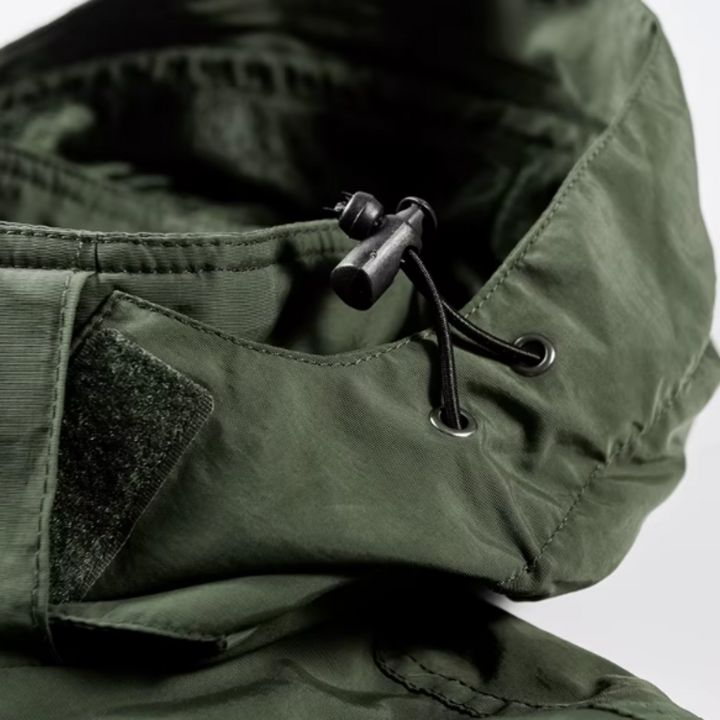 Chic Jacket for Outdoor Adventures