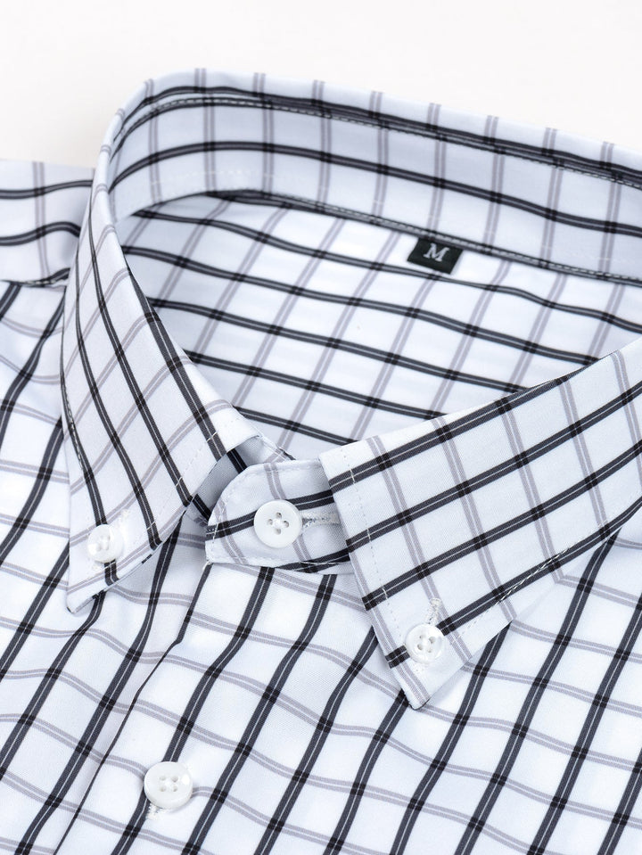 Plaid Button-Up Shirt with Long Sleeves