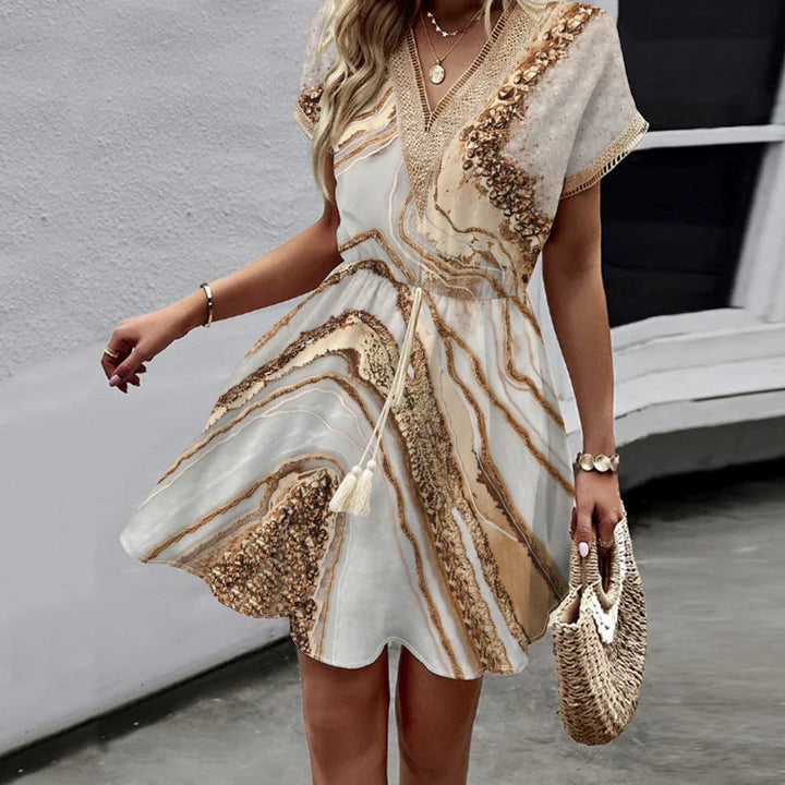 Sally | V-Neck Dress with Stylish Print