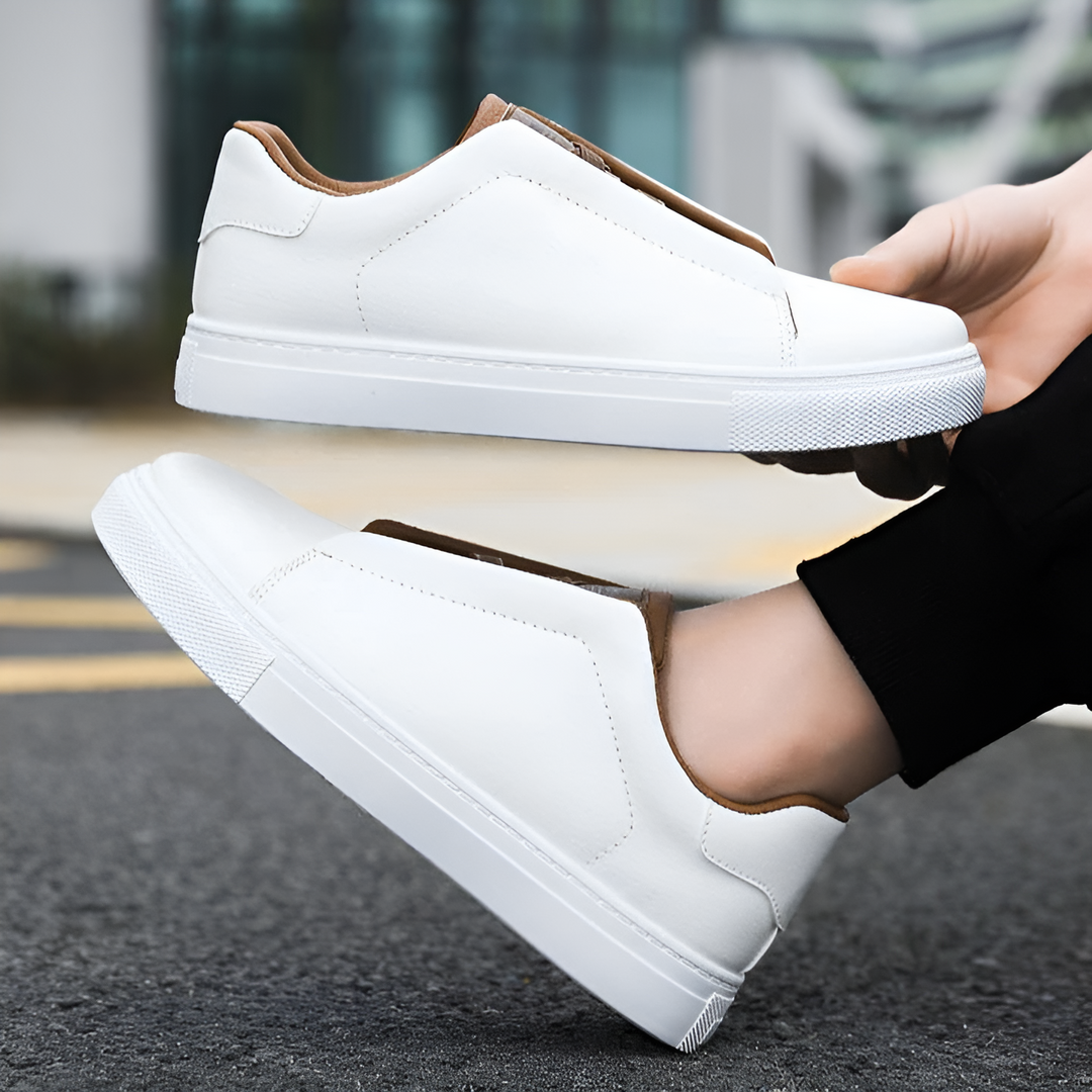 Chic Bernardo™ Sneakers