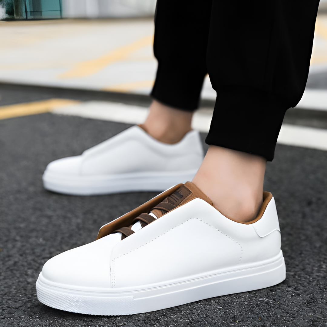 Chic Bernardo™ Sneakers
