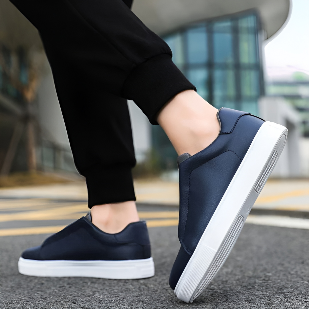 Chic Bernardo™ Sneakers