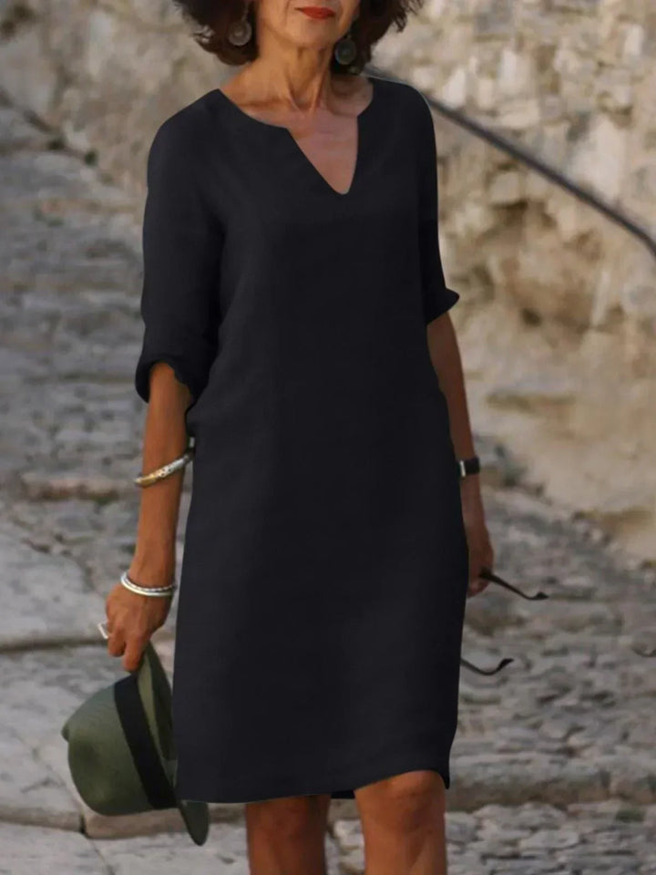 Dana | V-Neck Dress Concealing the Belly