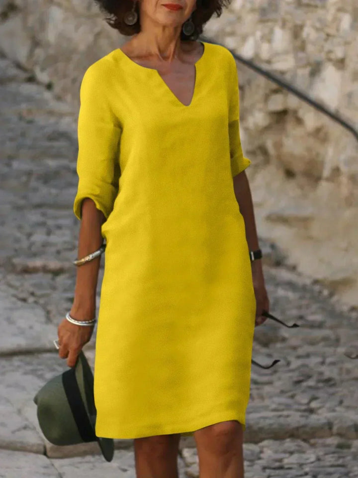 Dana | V-Neck Dress Concealing the Belly