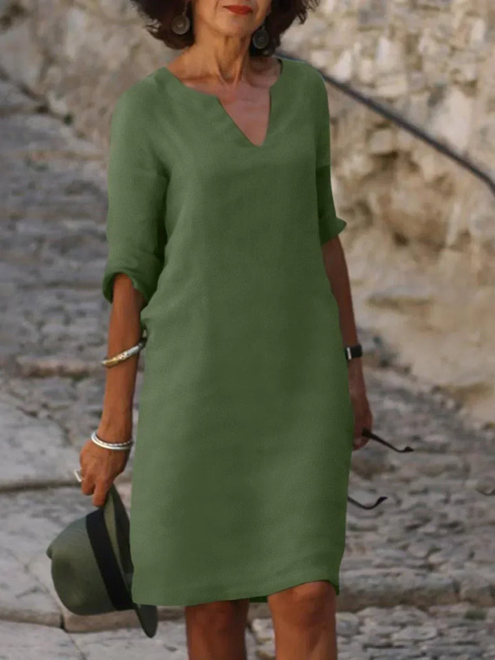 Dana | V-Neck Dress Concealing the Belly